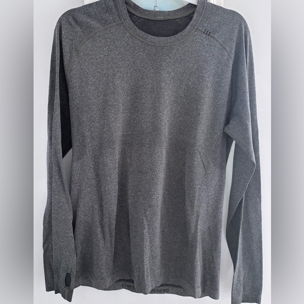 Lululemon Athletica Men's Gray Long Sleeve Shirt
